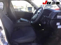 Toyota HIACE VAN лот № 1039 оценка 3.5  с аукциона в Японии 3
