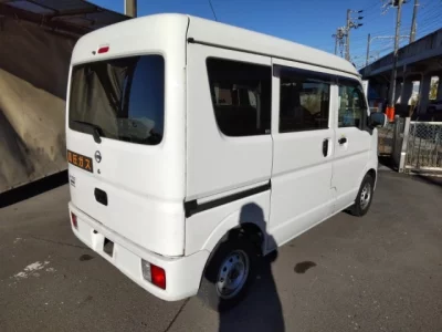 Nissan CLIPPER VAN