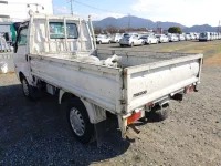 Mazda BONGO лот № 3486 оценка 3.5  с аукциона в Японии 4