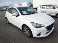 Mazda DEMIO лот № 8315 оценка 3.5  с аукциона в Японии 1