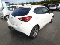 Mazda DEMIO лот № 8315 оценка 3.5  с аукциона в Японии 2