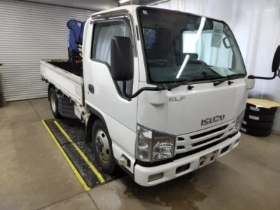 Isuzu ELF  с аукциона в Японии
