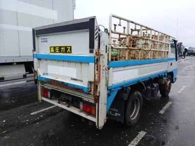 Isuzu ELF  с аукциона в Японии