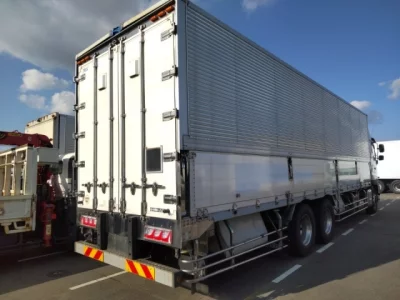 Hino PROFIA  с аукциона в Японии