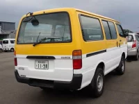 Toyota HIACE VAN лот № 53 оценка 3  с аукциона в Японии 1