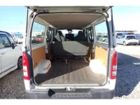 Toyota HIACE VAN лот № 1001 оценка 3.5  с аукциона в Японии 2