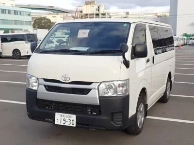 Toyota HIACE VAN  с аукциона в Японии
