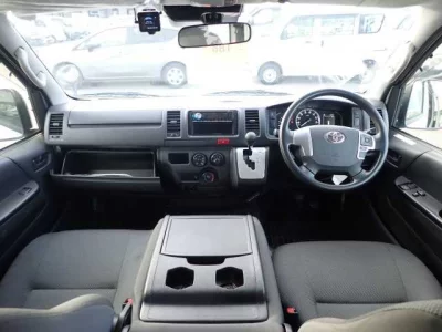Toyota HIACE VAN  с аукциона в Японии