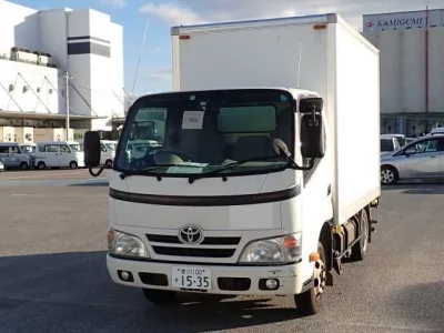 Toyota DYNA  с аукциона в Японии