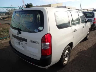 Toyota SUCCEED