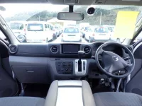 Nissan CARAVAN лот № 103 оценка 3.5  с аукциона в Японии 2