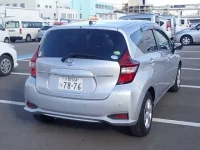 Nissan NOTE лот № 77 оценка R  с аукциона в Японии 1