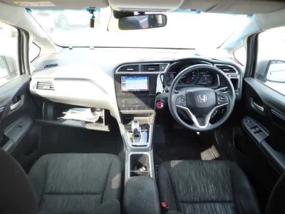 Honda SHUTTLE  с аукциона в Японии