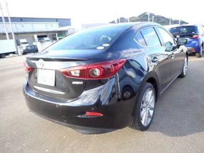 Mazda AXELA  с аукциона в Японии