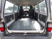 Mazda BONGO VAN лот № 108 оценка R  с аукциона в Японии 2