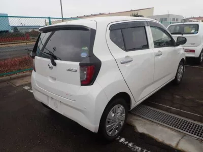 Daihatsu MIRA E S