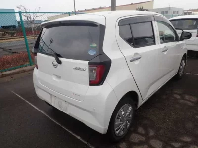 Daihatsu MIRA E S