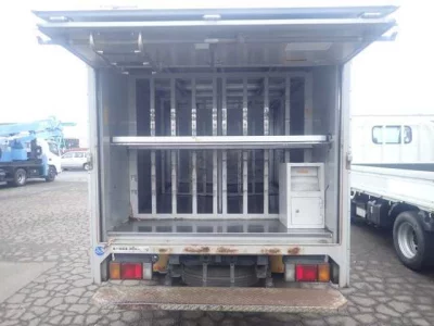 Isuzu ELF  с аукциона в Японии