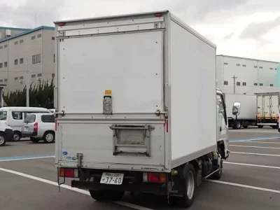 Isuzu ELF  с аукциона в Японии