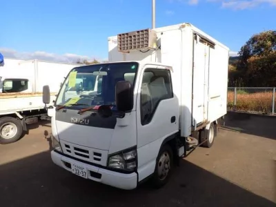 Isuzu ELF  с аукциона в Японии