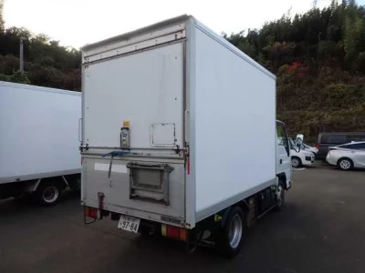Isuzu ELF  с аукциона в Японии