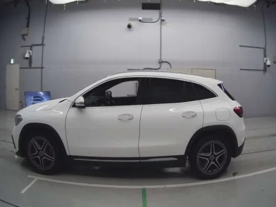 Mercedes-Benz GLA CLASS  с аукциона в Японии