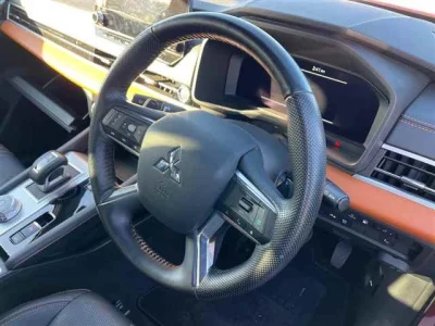 Mitsubishi OUTLANDER PHEV  с аукциона в Японии