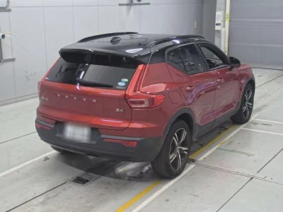 Volvo XC40  с аукциона в Японии