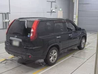 Nissan X-TRAIL лот № 10011 оценка 3.5  с аукциона в Японии 1