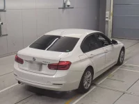 BMW 3-Series лот № 38009 оценка 4  с аукциона в Японии 1