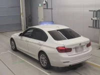 BMW 3-Series лот № 38009 оценка 4  с аукциона в Японии 5