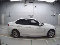 BMW 3-Series лот № 38012 оценка 4.5  с аукциона в Японии 2