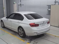 BMW 3-Series лот № 38012 оценка 4.5  с аукциона в Японии 5