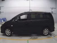 Toyota ISIS лот № 10013 оценка 3.5  с аукциона в Японии 3