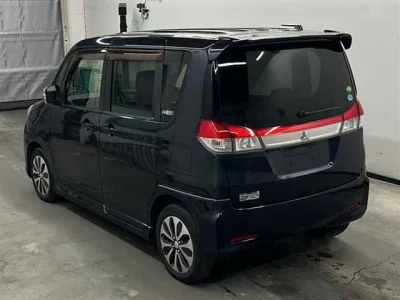 Mitsubishi DELICA D2