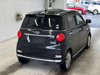 Daihatsu Cast  с аукциона в Японии