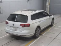 Volkswagen PASSAT VARIANT лот № 38015 оценка 3.5  с аукциона в Японии 1