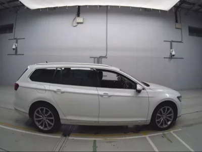 Volkswagen PASSAT VARIANT  с аукциона в Японии
