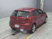 Volkswagen POLO лот № 38016 оценка 4.5  с аукциона в Японии 1