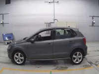 Volkswagen POLO лот № 38017 оценка 4  с аукциона в Японии 3