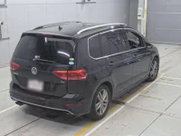 Volkswagen GOLF TOURAN лот № 38019 оценка 3.5  с аукциона в Японии 1