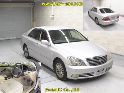 Toyota CROWN  с аукциона в Японии