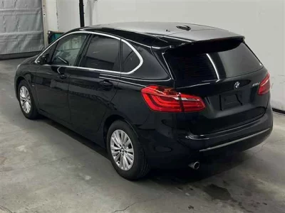 BMW 2-Series  с аукциона в Японии