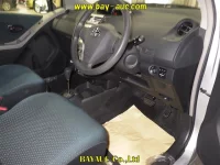 Toyota VITZ лот № 50 оценка 3.5  с аукциона в Японии 2