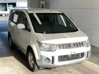 Mitsubishi DELICA D5 лот № 1006 оценка 3.5  с аукциона в Японии 3
