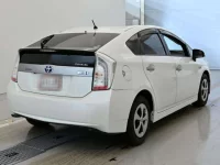 Toyota PRIUS PHV лот № 10028 оценка R  с аукциона в Японии 1
