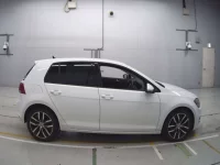 Volkswagen GOLF лот № 38029 оценка 4.5  с аукциона в Японии 2