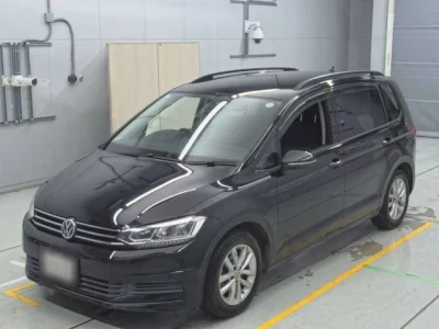 Volkswagen GOLF TOURAN  с аукциона в Японии