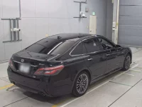 Toyota CROWN лот № 33025 оценка R  с аукциона в Японии 1