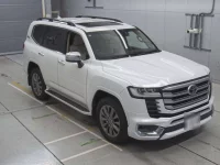 Toyota LAND CRUISER лот № 36036 оценка 5  с аукциона в Японии 4